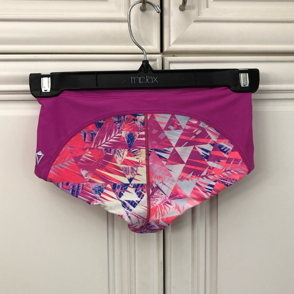 Ivivva by Lululemon reversible girl’s swim bottom - Picture 4 of 11